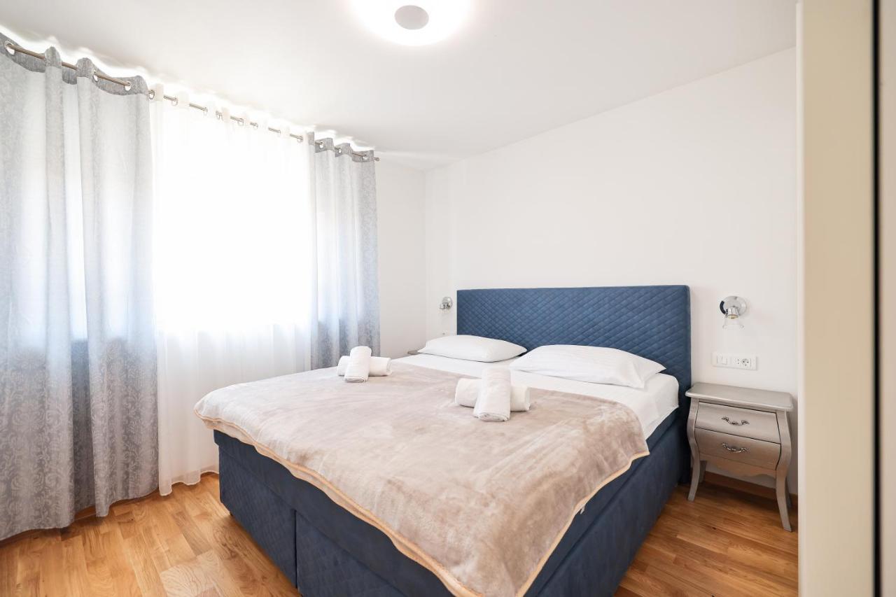 Two Bedroom Apartment With A Balcony Relja Zadar Dış mekan fotoğraf